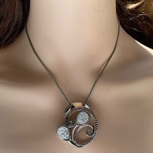 Spoutnik Silver Tone Elegant Costume Jewelry Necklace With Rhinestones